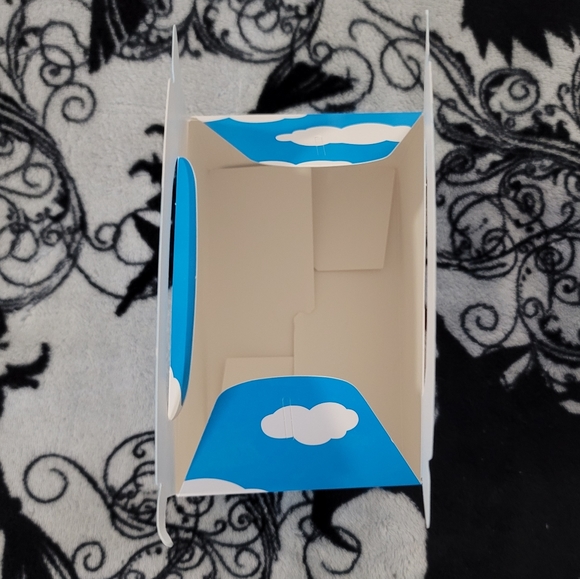 5/$13 NWOT Bundle of 12 Cloud Boxes - Picture 5 of 5